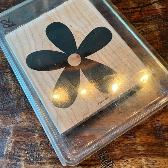 Stampin Up Giant Daisy Rubber Stamp - Picture 2 of 6